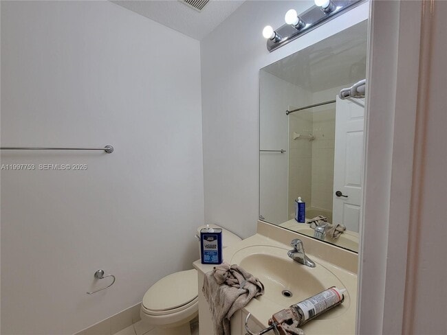 Building Photo - 8938 SW 19th St