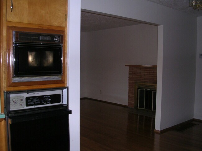 Building Photo - 266