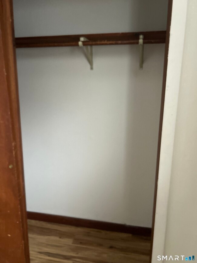 Building Photo - 66 York St