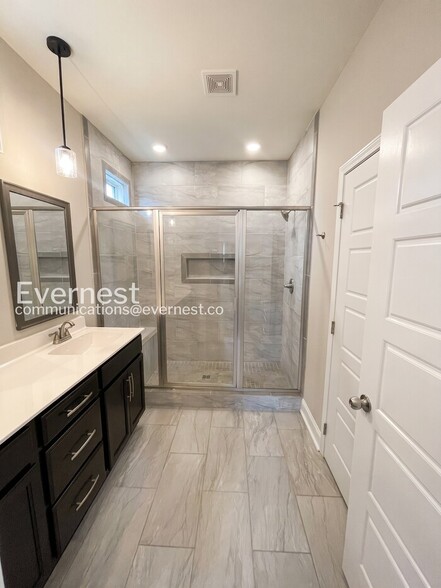 Building Photo - 4042 Ft Sumter Dr