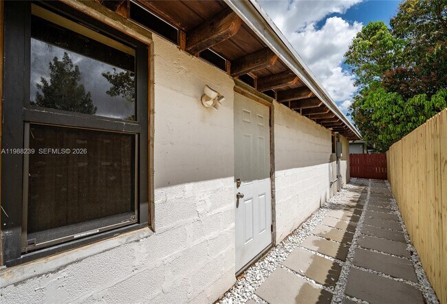 Building Photo - 10954 SW 157th Terrace