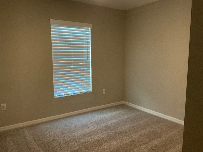 Building Photo - 12776 Tannencrest Dr