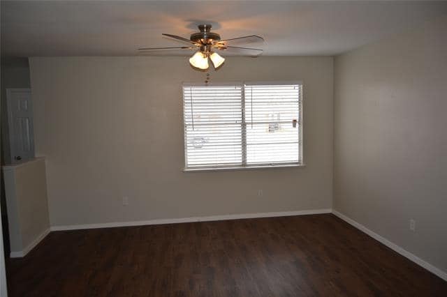 Building Photo - 7616 Parkwood Ln