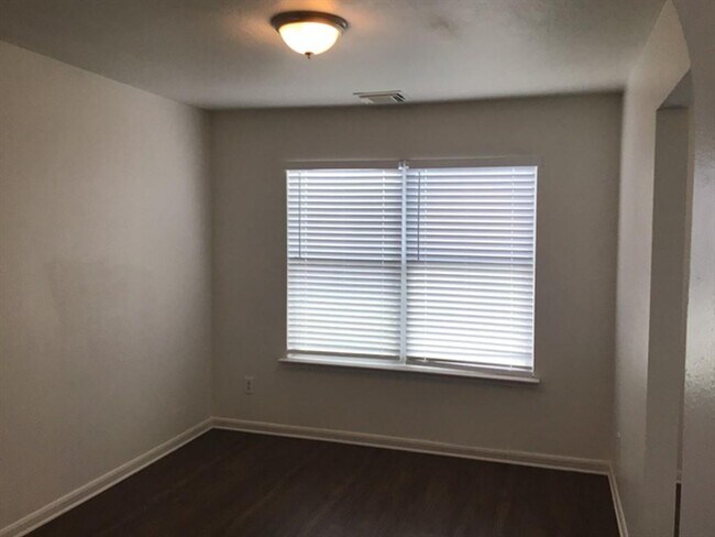 Building Photo - 5403 Coastal Way