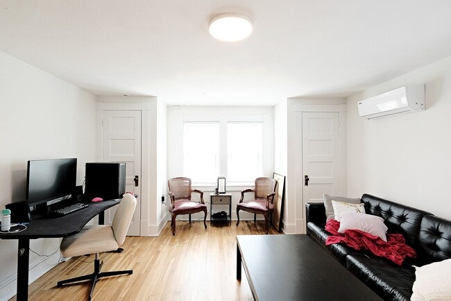 Building Photo - Top-Level Fry's Spring Apartment With Utilities Included