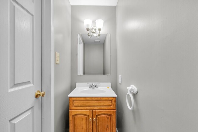 Building Photo - 147 N 10th St