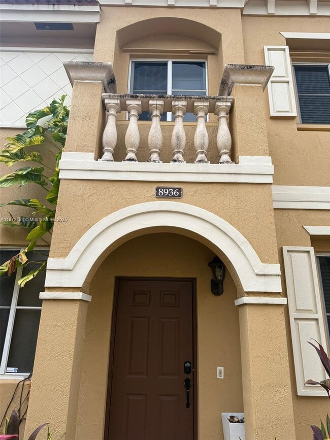 Building Photo - 8936 SW 18th St