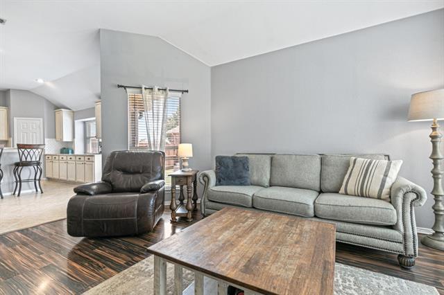 Building Photo - 2421 Teagle Dr
