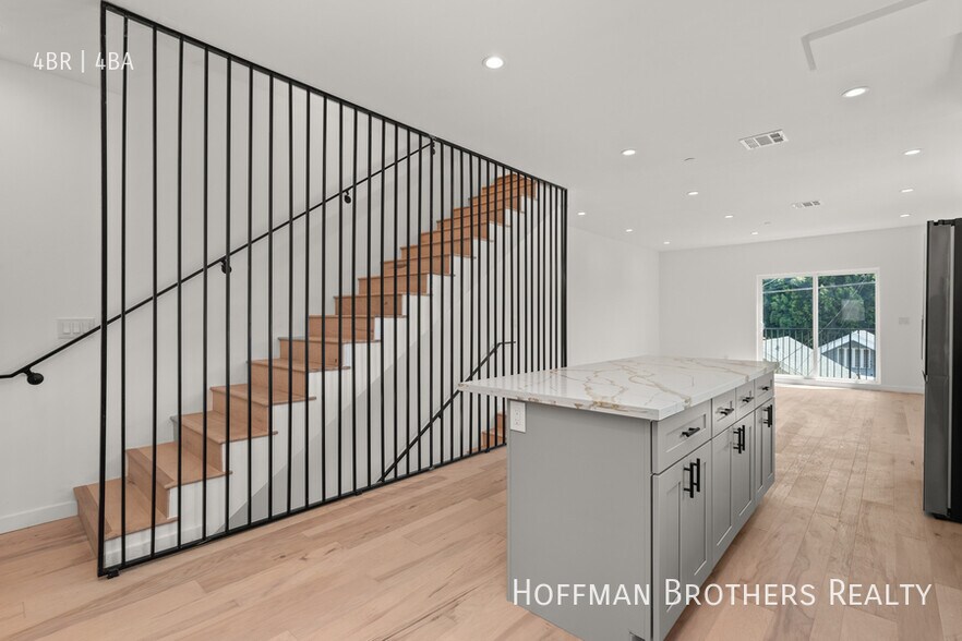 Building Photo - 3564 N Eagle Rock Blvd