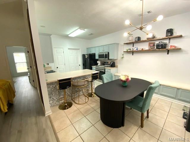 Building Photo - 6963 Sandfield Dr