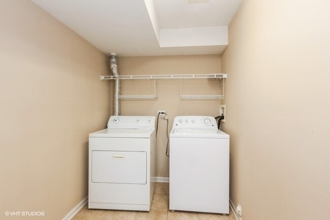 Building Photo - 4107 Milford Ln