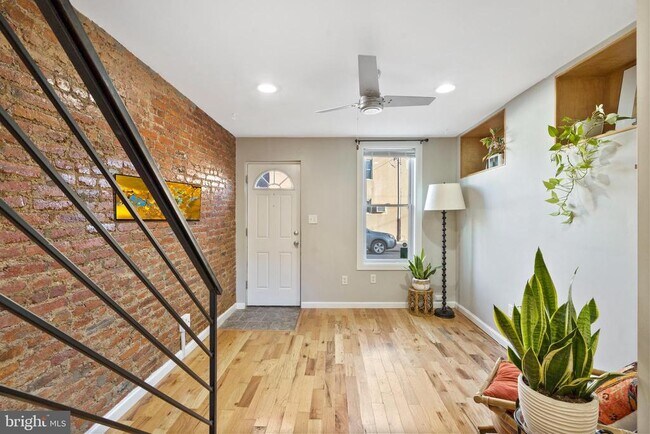 Building Photo - 1836 Memphis St