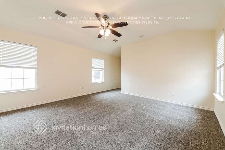 Building Photo - 6928 Wind Row Dr