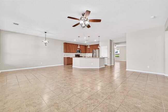 Building Photo - 25418 Junction Meadow Trail