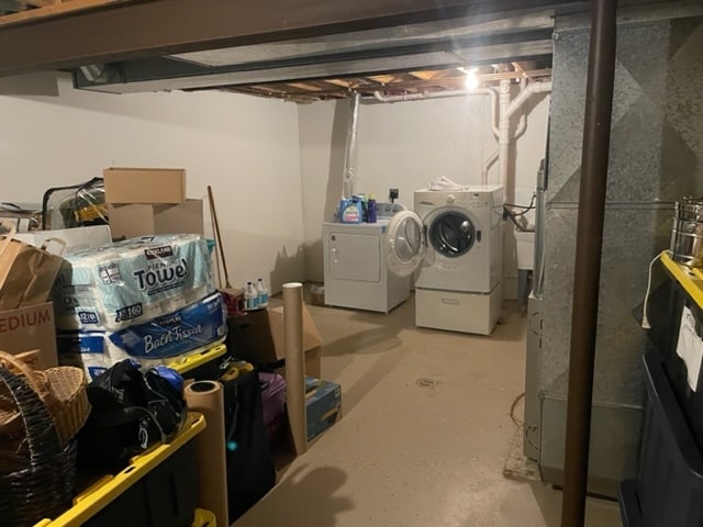 spacious basement - 2014 McKenna Blvd