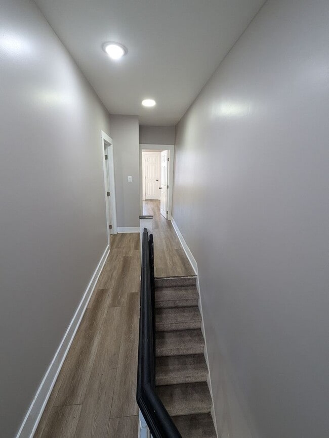 Building Photo - Gorgeous Home - Carroll Park