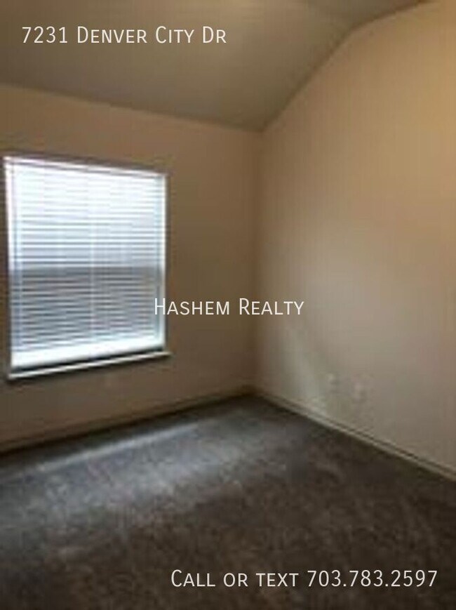 Building Photo - 7231 Denver City Dr
