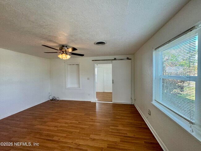 Building Photo - 288 Boylston Ave