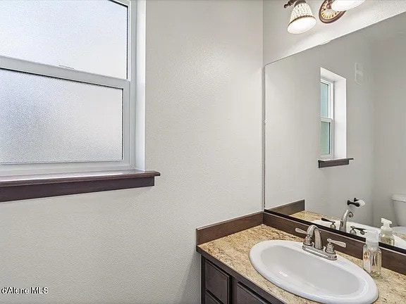 Building Photo - 1824 E Warbler Ln