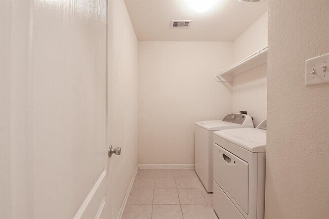 Building Photo - 4218 Kendall Rock Ln