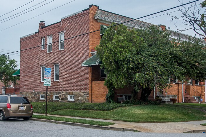Building Photo - 401 Elrino St