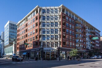 Building Photo - 1001 W Madison St
