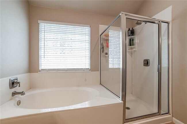 Building Photo - 1203 Calistoga Dr