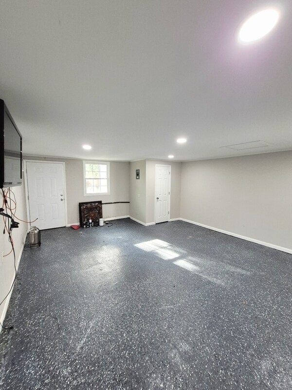 Building Photo - 2723 Fendall Ave