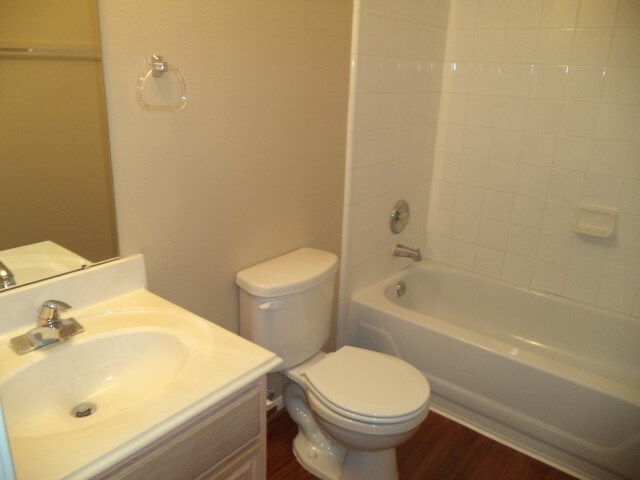 Building Photo - 19402 Misty Cove Dr