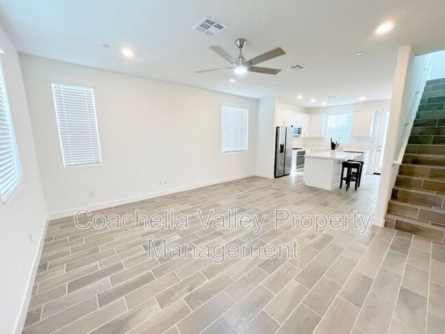 Building Photo - 41168 Emory Ln