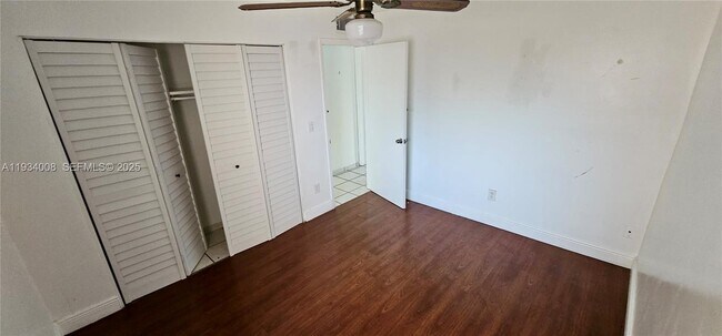 Building Photo - 6820 W Flagler St