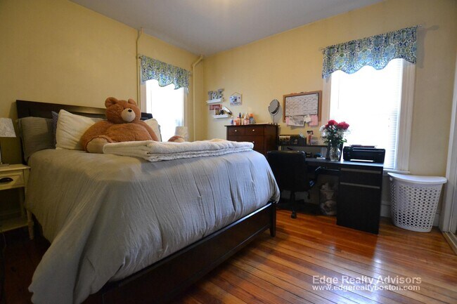 Building Photo - 28 Justin Rd