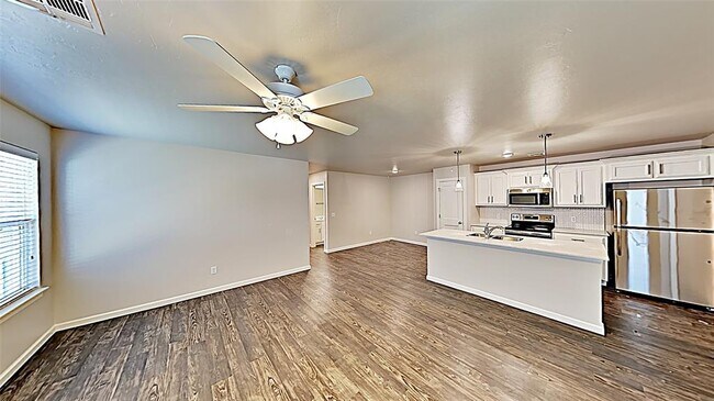 Building Photo - 5000 Avion Ct