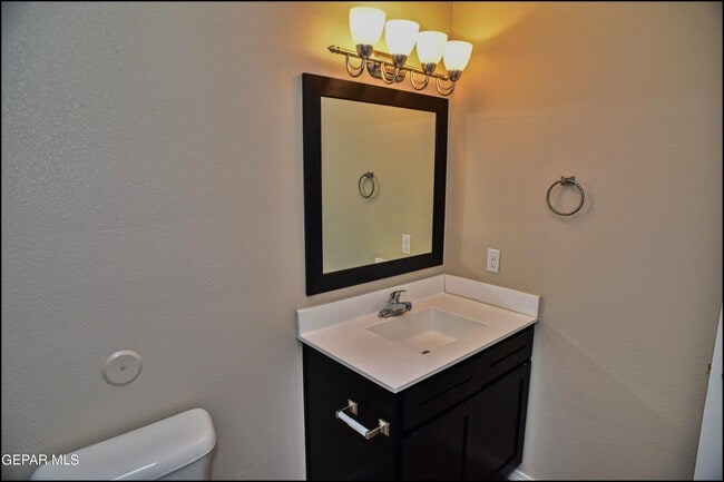 Building Photo - 452 Isaias Ave.