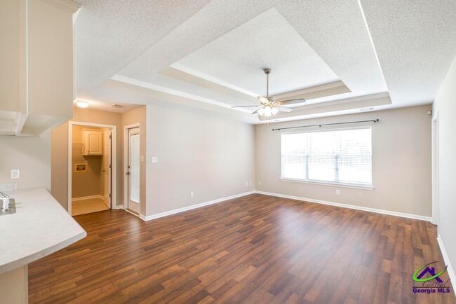 Building Photo - 462 Falkirk Dr