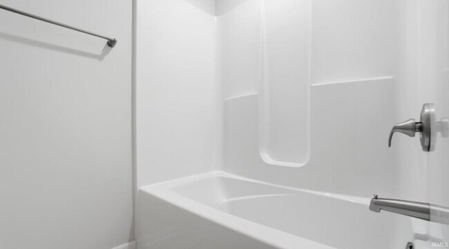 Building Photo - 3597 Canal Square Dr