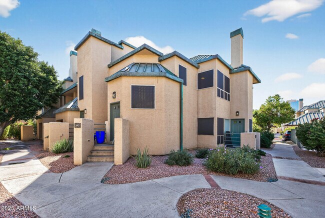 Building Photo - 101 N 7th St