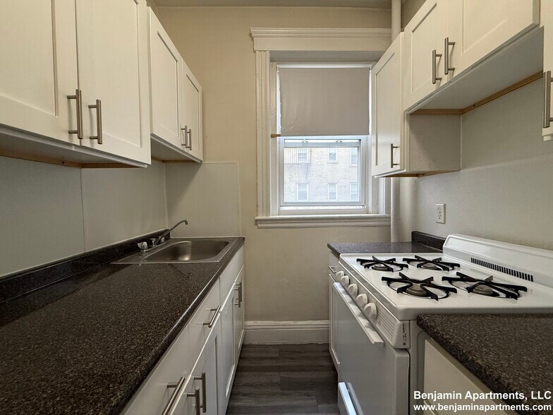 Building Photo - 1255 Boylston St