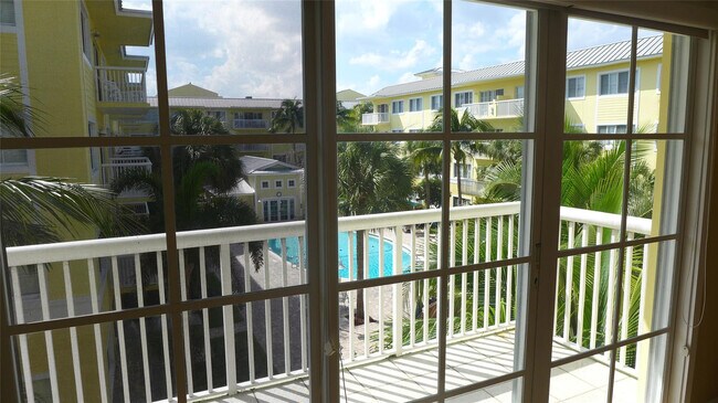 Building Photo - 1515 E Broward Blvd