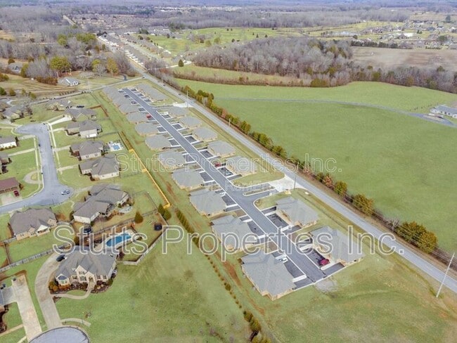 Building Photo - 103 Bentbrook Pl