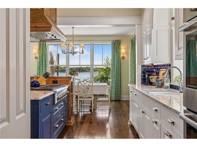Building Photo - 4941 Island View Dr