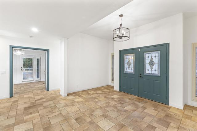 Building Photo - 28720 Sandhurst Way