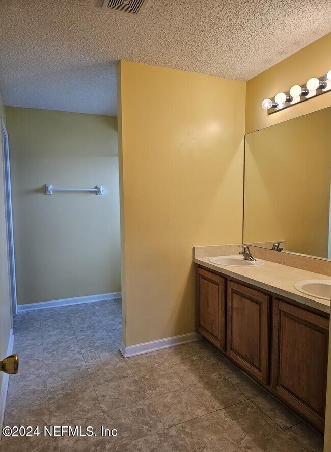 Building Photo - 1276 Winding Brook Court