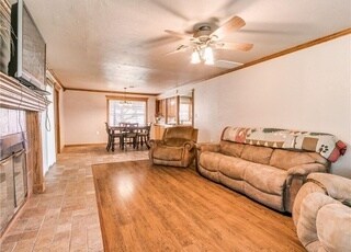 Building Photo - 211 S Fox Dr