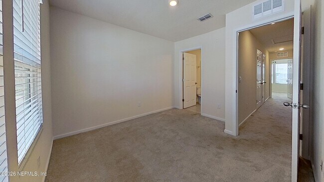 Building Photo - 106 Red House Cir