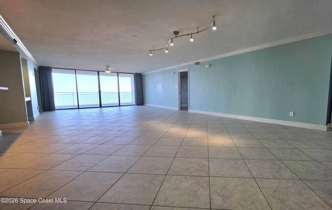 Building Photo - 3223 S Atlantic Ave