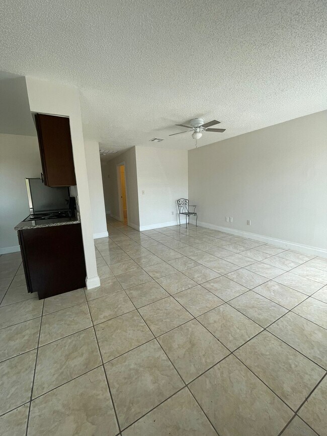 Building Photo - 3519 Benito Juarez Cir