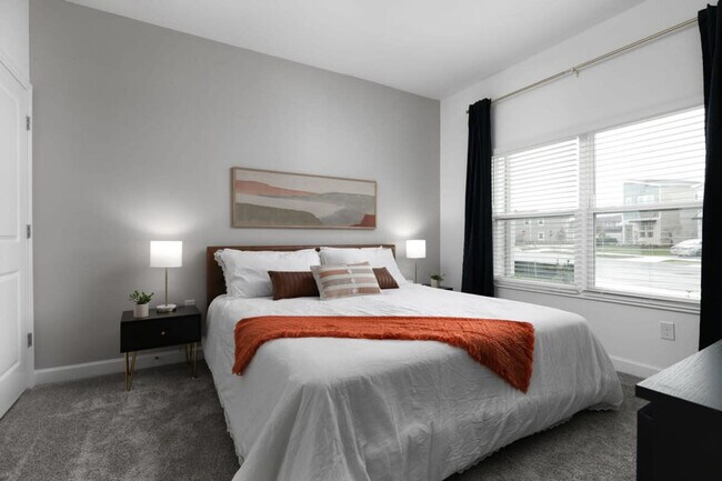 Building Photo - 4241 Paragraph Dr