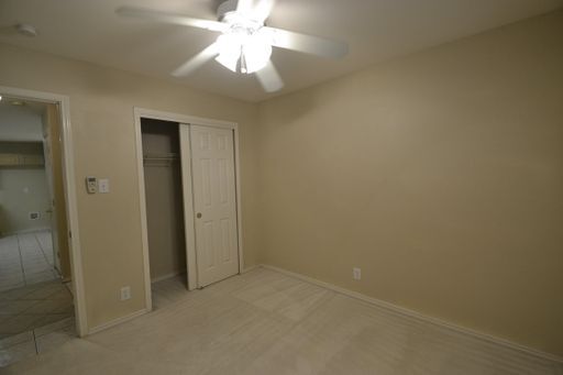 Building Photo - North West San Antonio 3/2