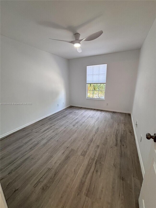 Building Photo - 5447 Grand Park Pl